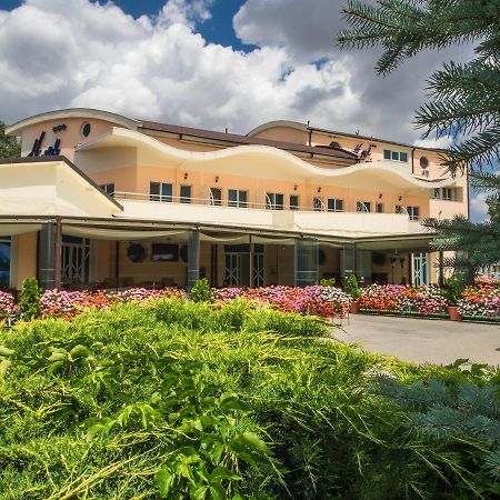 Hotel Emi Mihail Kogalniceanu Exterior foto